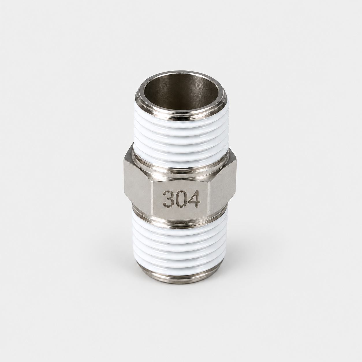 Double male adapter (pre-installed)